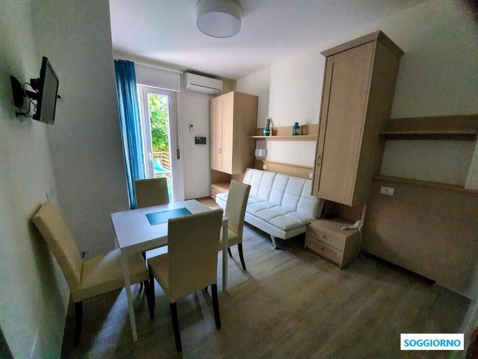 B&B Airone Cervia - Camere E Appartamenti Dış mekan fotoğraf
