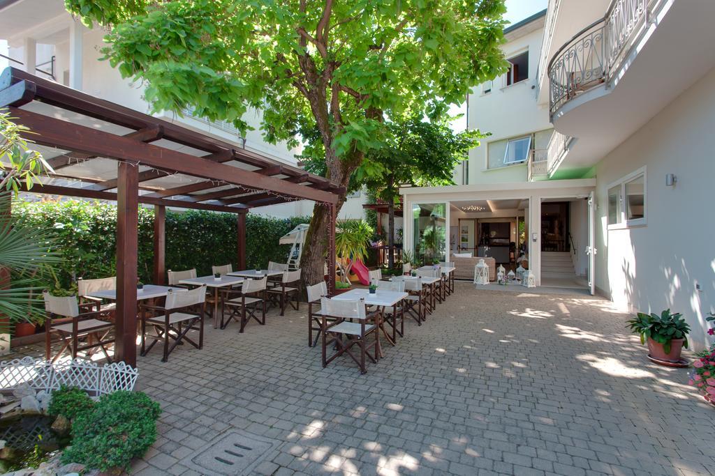 B&B Airone Cervia - Camere E Appartamenti Dış mekan fotoğraf